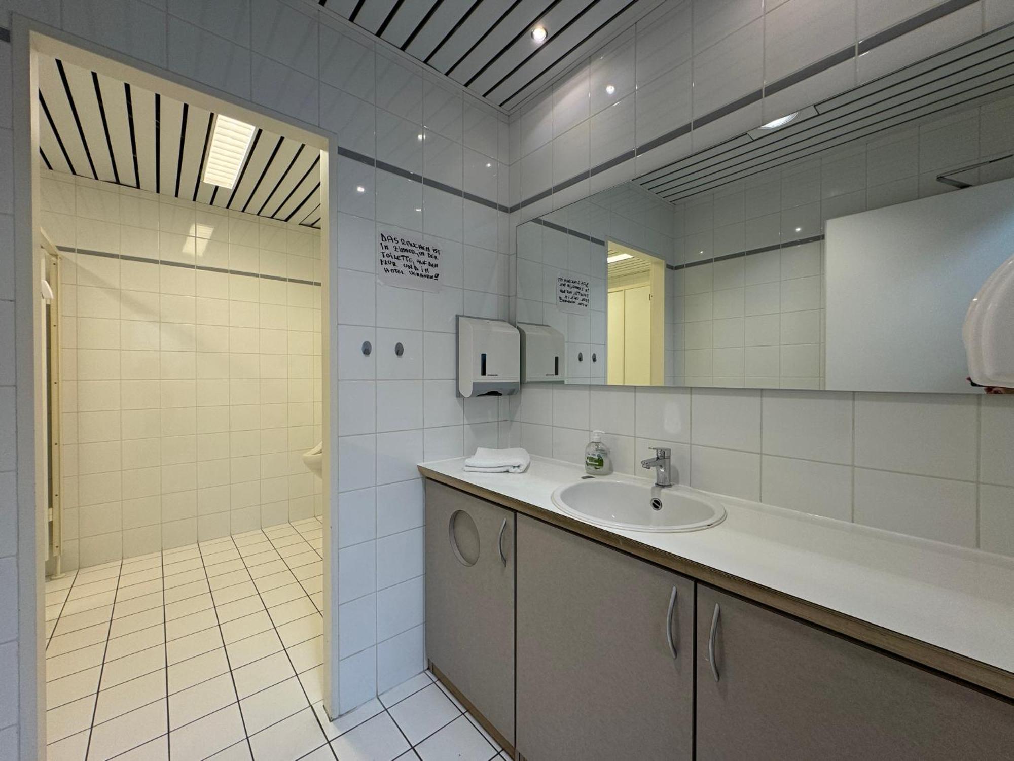 Thuja Apartments Karlsruhe-Neureut By Kurzzeit Eksteriør billede